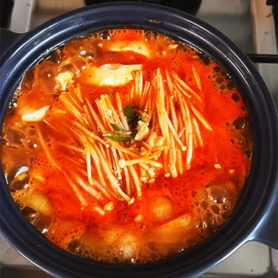 연희동 순두부 (얼큰 버섯 순두부)